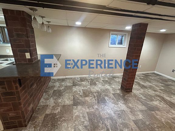 5th image of 705 N Duluth Ave APT 3