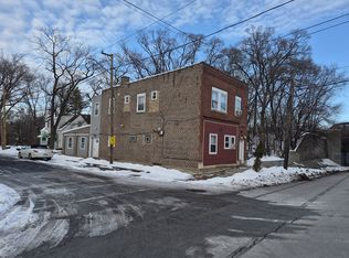 2526 Broadway St APT 1B, Blue Island, IL 60406