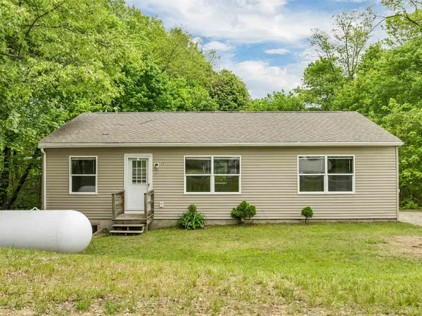 39 Russell Street, Plymouth, NH 03264