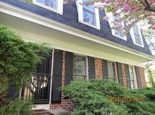 8615 Aqueduct Rd, Rockville, MD 20854