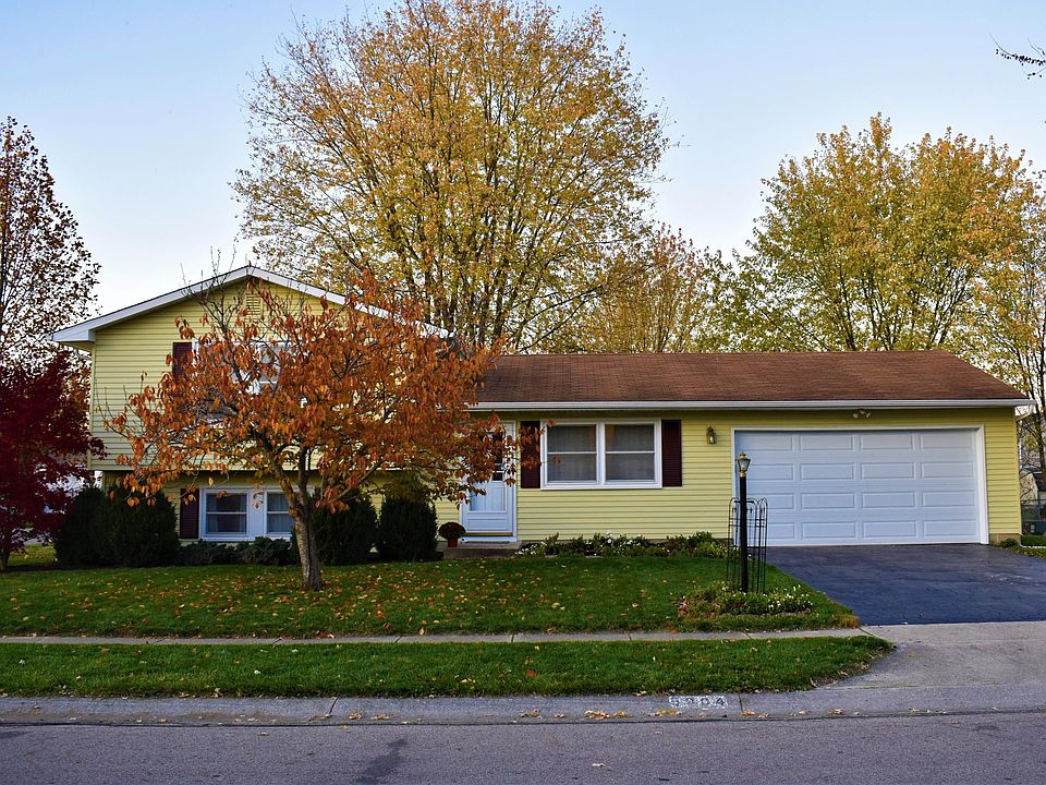 1st image of 8904 Canoe Dr
