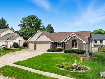 4529 91st St, Urbandale, IA, 50322