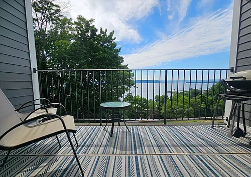 23 Hudson Point Ln Photo 1