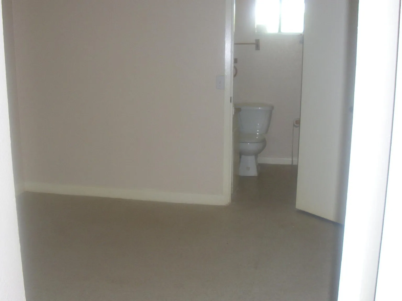 2 bed, 2540 sqft, $900 — Photo 3