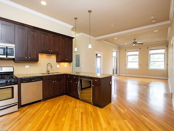 2nd image of 2730 N Ashland Ave APT 403