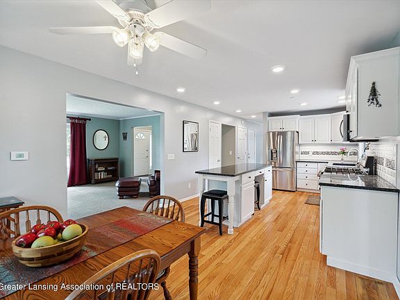 3rd image of 3846 W Stoll Rd