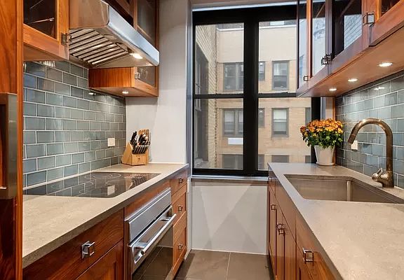 4th image of 435 E 57th St #15-A