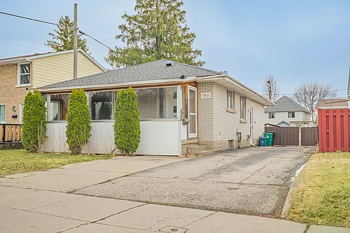 195 Sekura St Photo 1