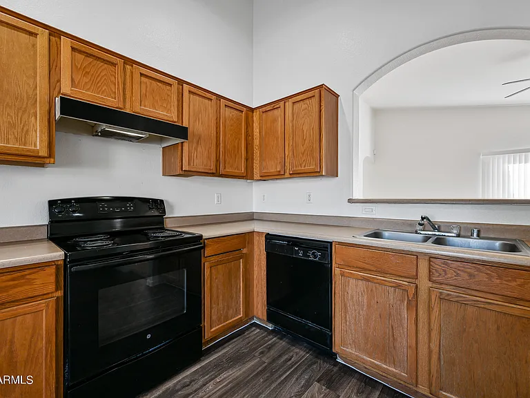 8615 W Butler Dr — Photo 6
