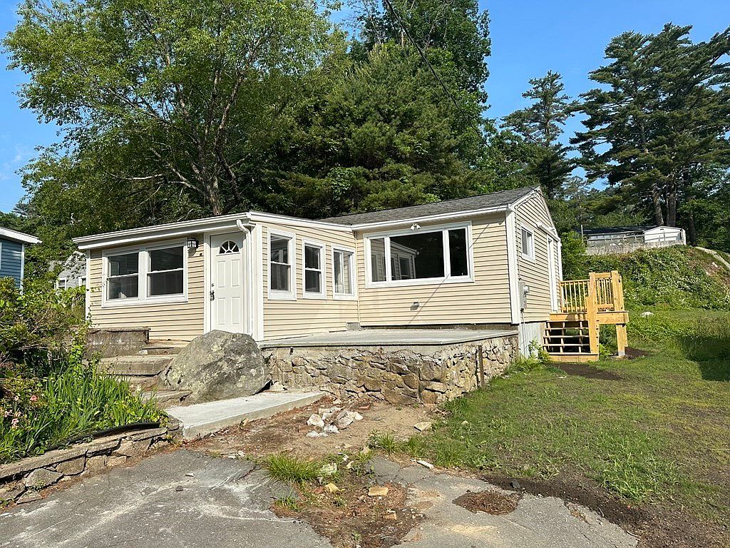 39 Beechwood Ave, Lakeville, MA 02347 Zillow