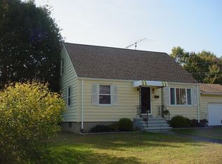 95 Plainview Dr, Stratford, CT 06614