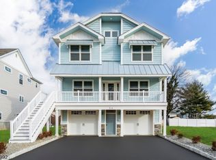 54 WE Washington Avenue, Atlantic Highlands Boro, NJ 07716