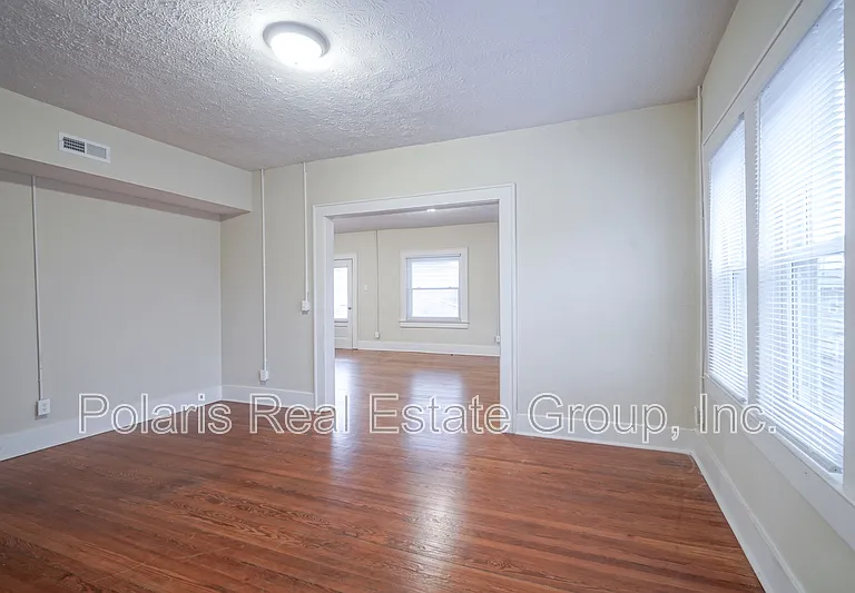 208 W Williams St — Photo 11