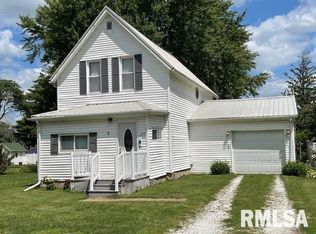 120 W State St, Good Hope, IL 61438