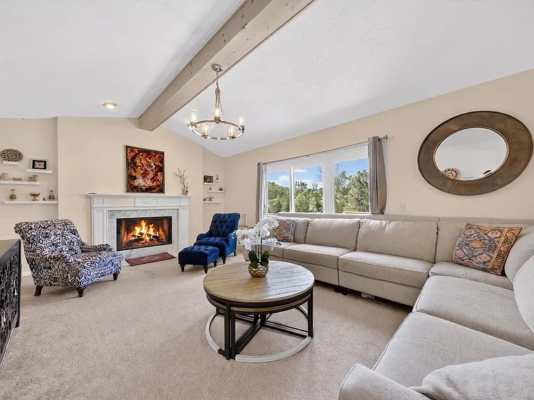 30118 Kingsway Dr — Photo 3