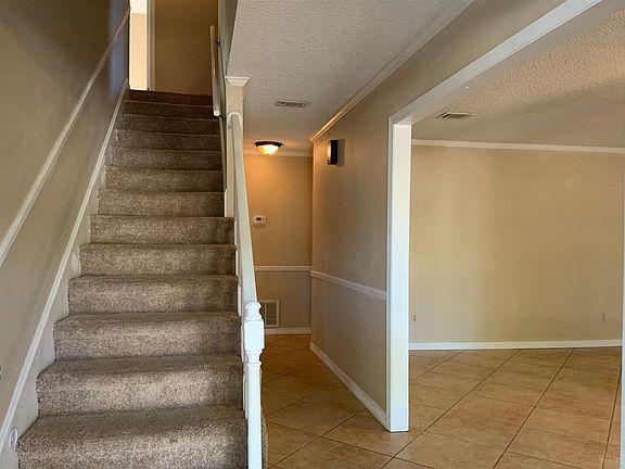 2nd image of 4610 Baybrook Dr #1
