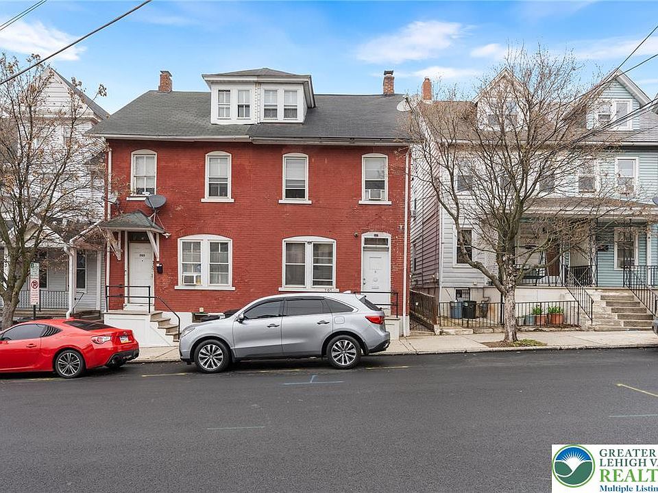 1st image of 707 E 5th St
