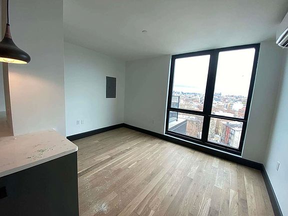 4th image of 1134 Fulton St #532