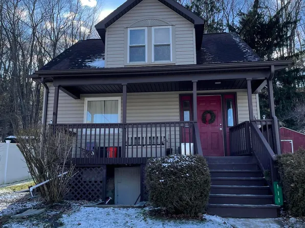 111 William St, Lilly, PA 15938