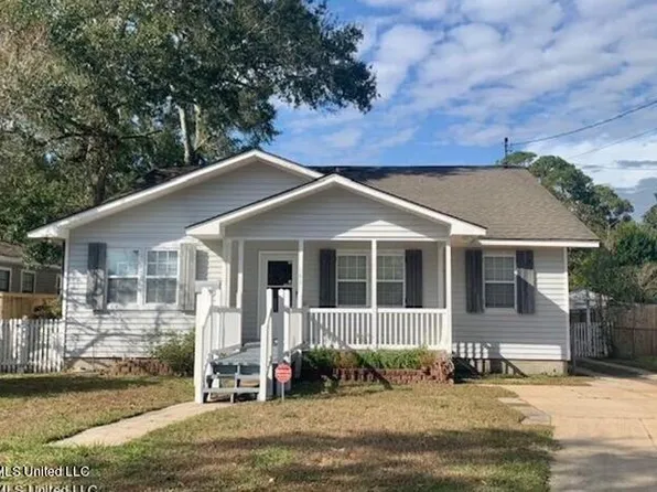 393 Rodeo Dr, Biloxi, MS 39531