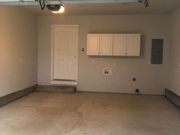 4th image of 416 & 426 NE Jackson St #416
