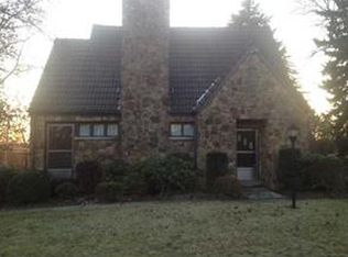 243 Tilford Rd, Pittsburgh, PA 15235