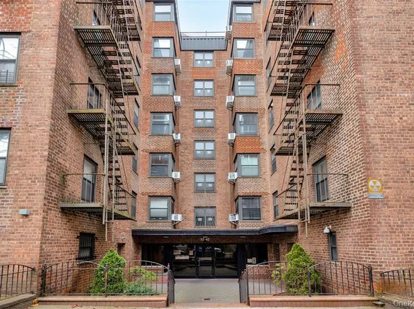 32-40 91st Street image 1 of 16