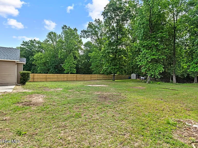 132 Forest Bluff Dr — Photo 21