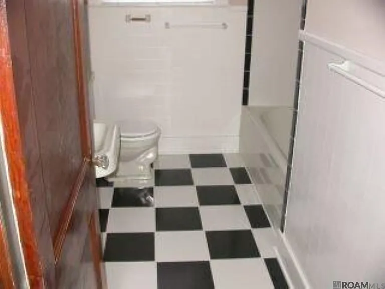 2225 Broussard St — Photo 22