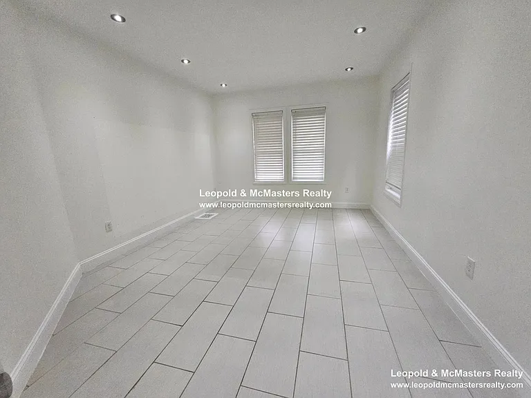 12 Ashford St #1 — Photo 3