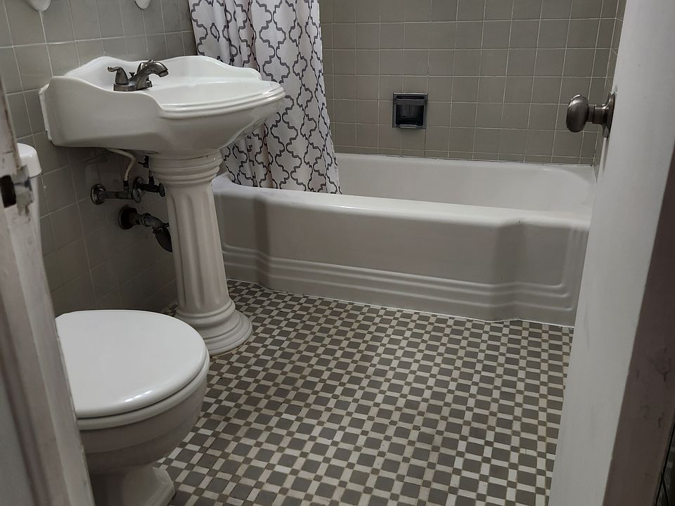 1st image of 30 Park Dr S #12-A