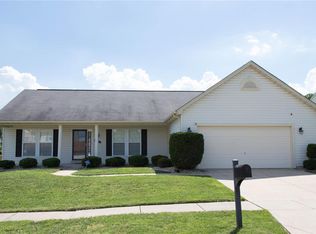 3136 Meadow Pass Dr, Florissant, MO 63031