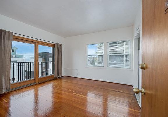 2nd image of 2321 Yale Ave E APT 204