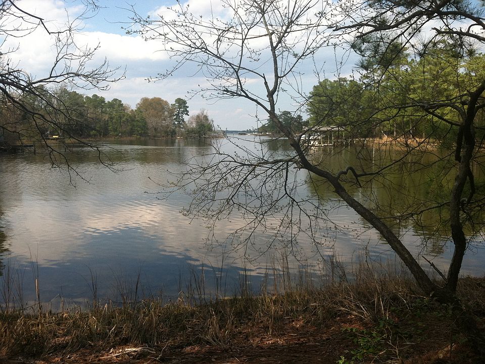 2nd image of 110 Creek Ter