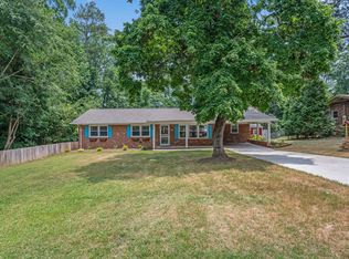 1716 Pinedale Dr, Raleigh, NC 27603