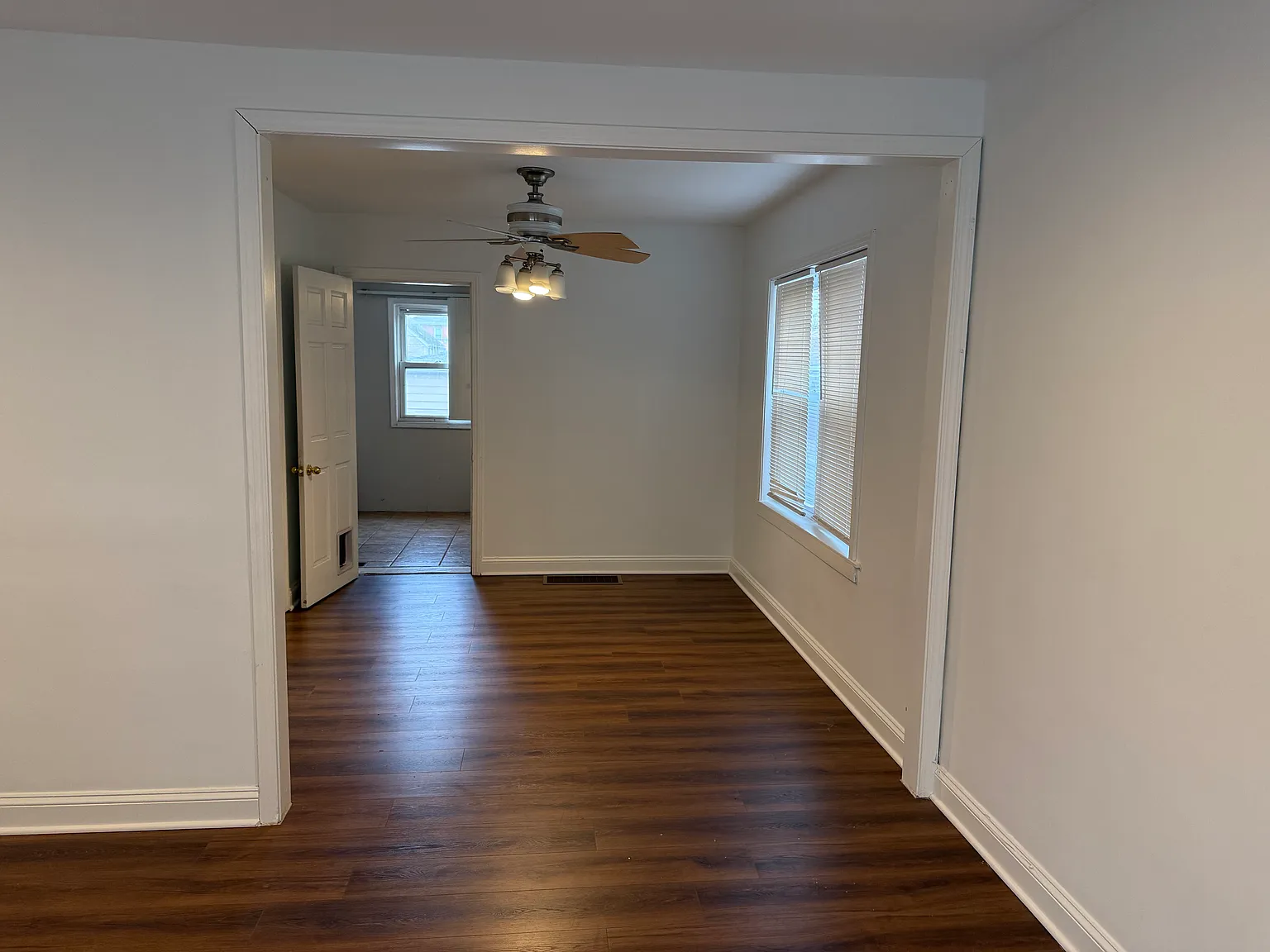 3 bed, 1300 sqft, $2,000 — Photo 4