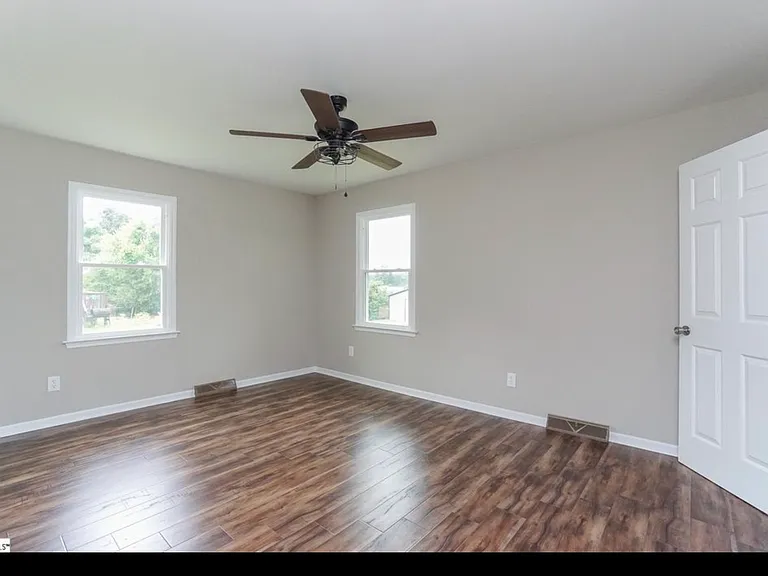 103 Newman Dr — Photo 11