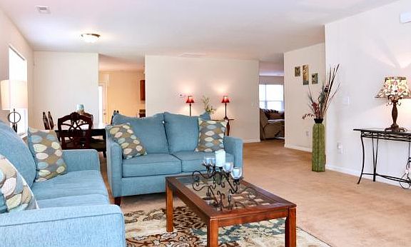 3rd image of 206 Trimble Dr