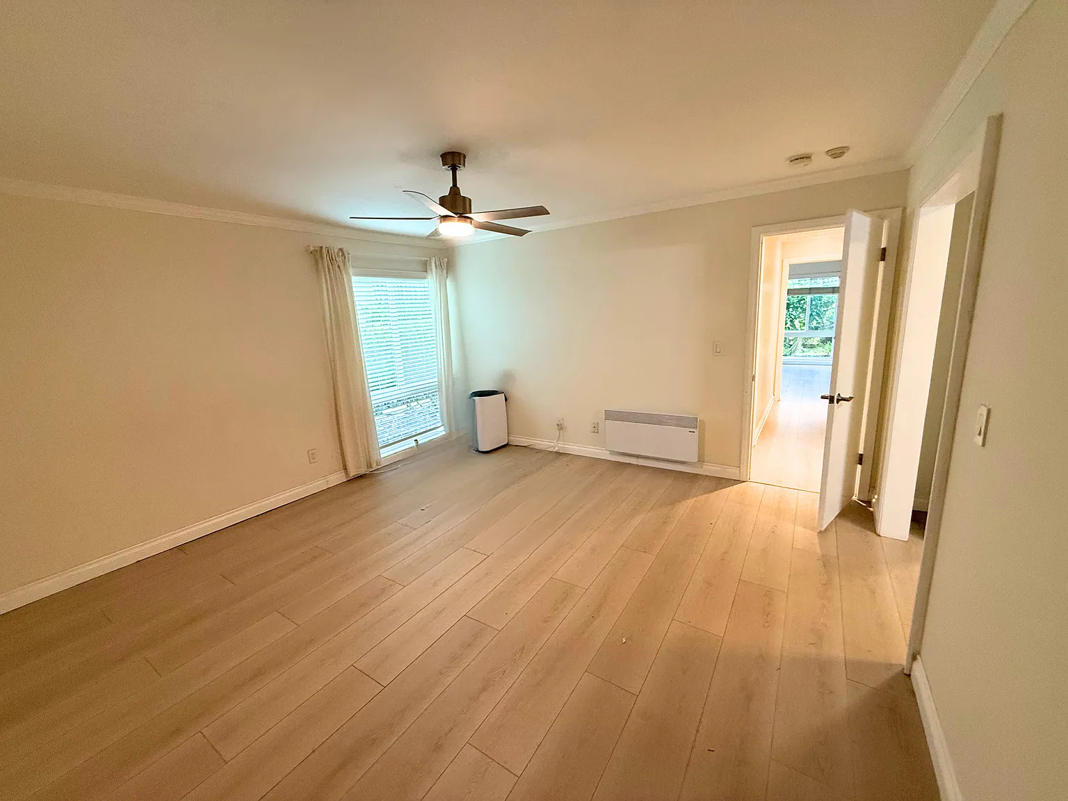 3 bed, 1252 sqft, $4,600 — Photo 4