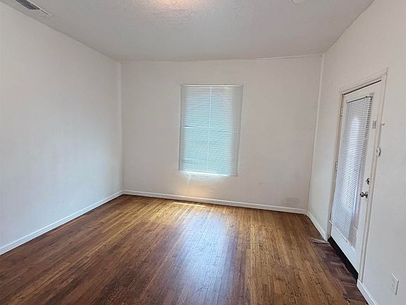 5th image of 1111 Monroe St