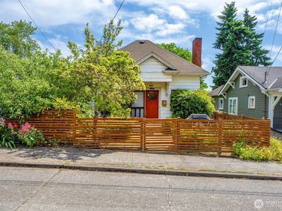 4228 1st Avenue NE, Seattle, WA, 98105