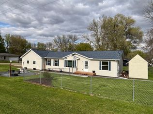 2200 Eunice Dr, Albert Lea, MN 56007