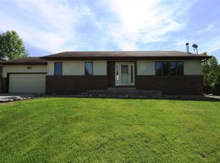 66720 Oak Rd, Lakeville, IN 46536