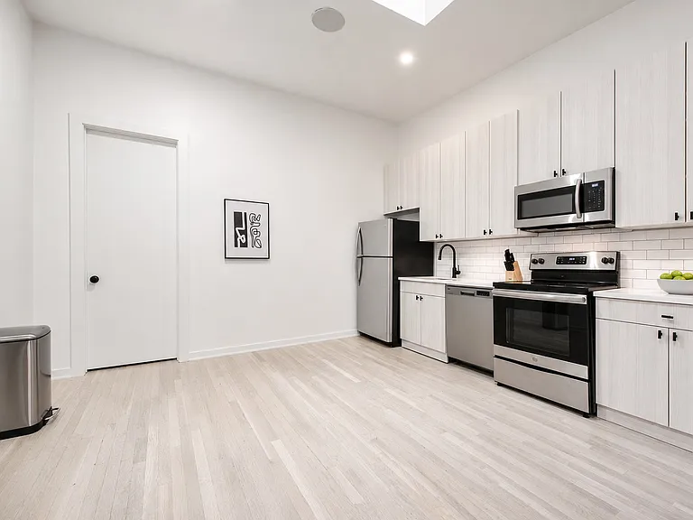 6 Stone St #5R — Photo 11