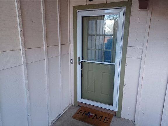 2nd image of 2405 Timberlake Dr