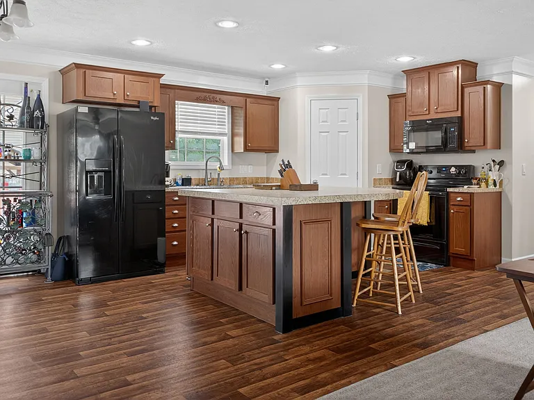 1053 Pitchkettle Rd — Photo 20