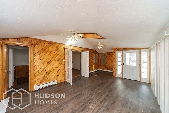 4th image of 22 Pine St