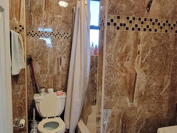 4th image of 8835 23rd Ave #6
