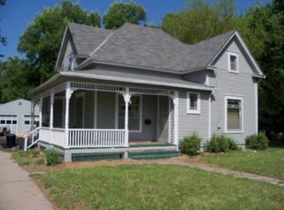 305 N Academy Ave, York, NE 68467