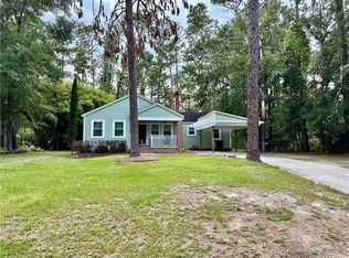 1611 Tupelo Dr, Waycross, GA 31501